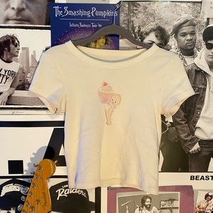 brandy melville baby tee, lightly worn. so soft and so cute